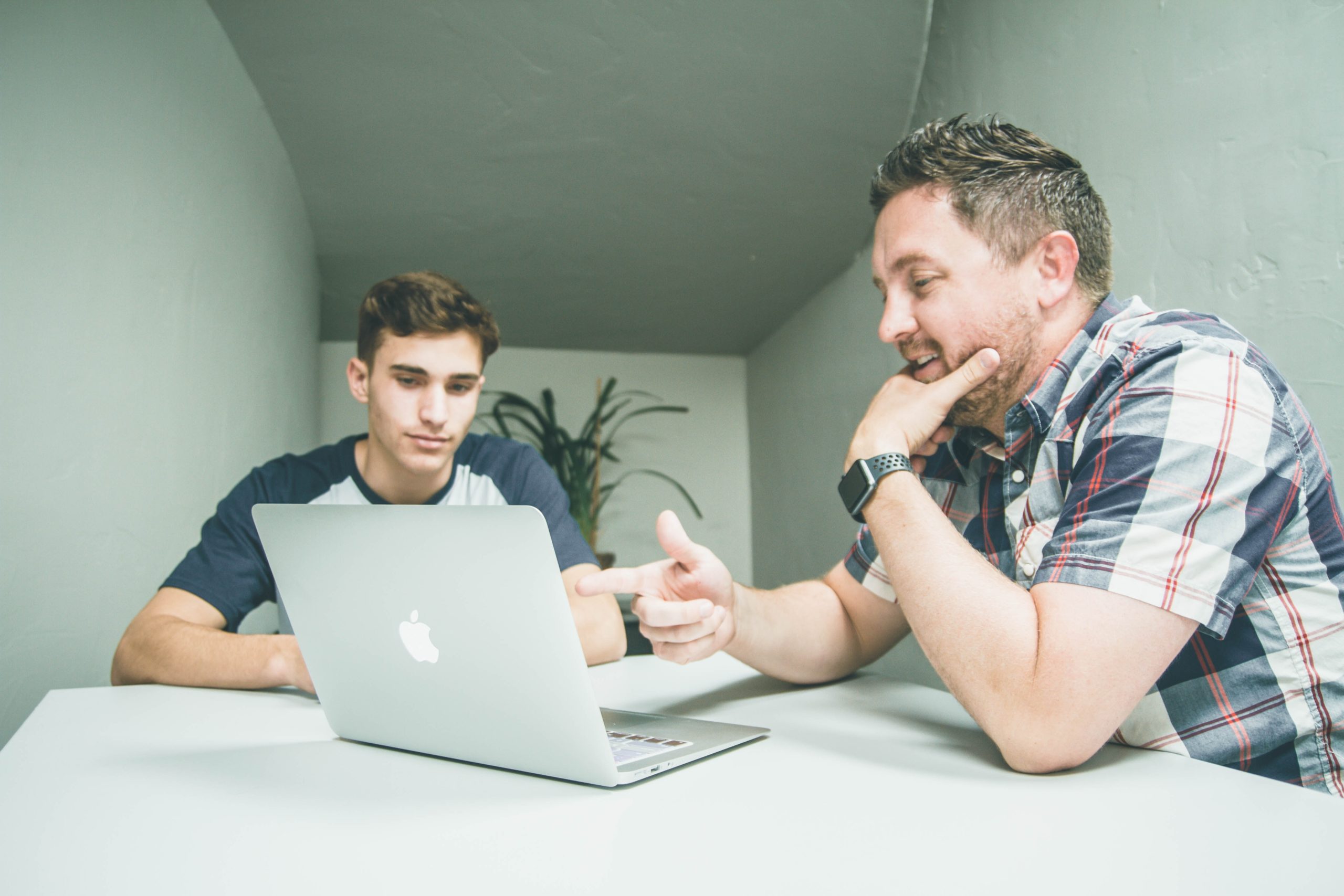 Quelle est la différence entre un mentor et un coach ?